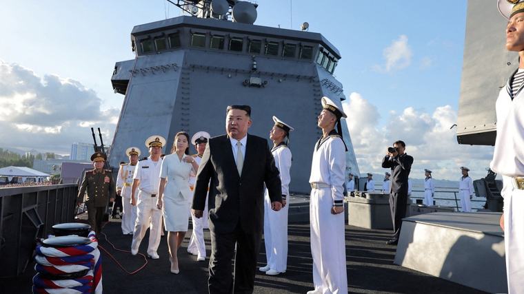 金正恩出席姜健號驅逐艦入列儀式